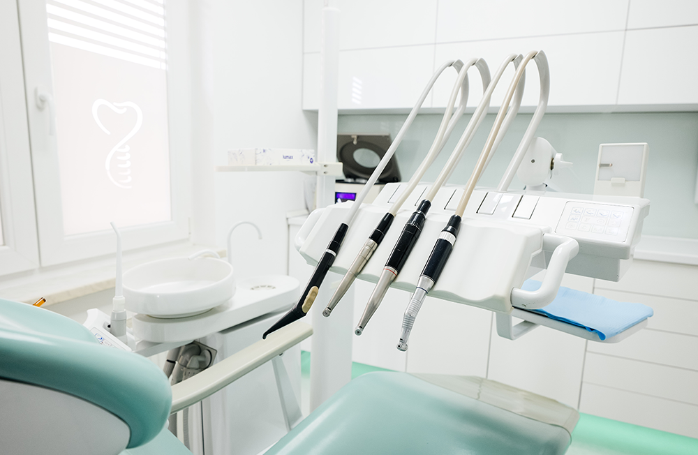 Dental centar Dr. Zahic - Oralna kirurgija